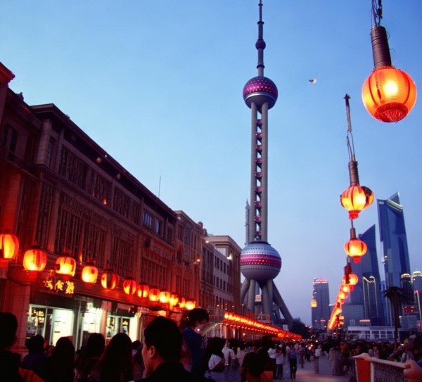 外滩漫步，揭秘滩上十大必游景点的魅力之旅